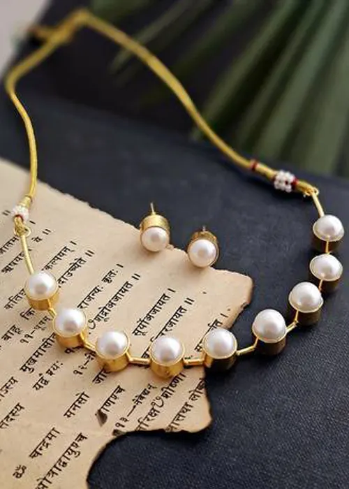 Minimal pearl chain necklace set with matching pearl stud earrings in gold tone, everyday new top jewelry